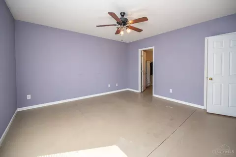 Bedroom - 2435 Elderberry Ct, Cincinnati, OH 45239 photo 3 of 4