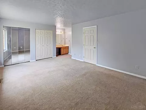 Bedroom - 3429 Reading Rd, Cincinnati, OH 45229 photo 2 of 3
