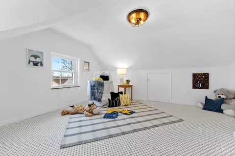 Bedroom - 7817 Mapleleaf Dr, Madeira, OH 45243 photo 7 of 7
