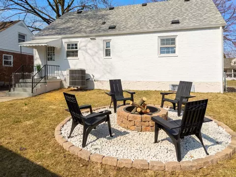 Exterior - 7817 Mapleleaf Dr, Madeira, OH 45243 photo 9 of 11