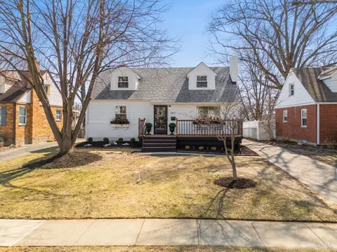 Exterior - 7817 Mapleleaf Dr, Madeira, OH 45243 photo 3 of 11