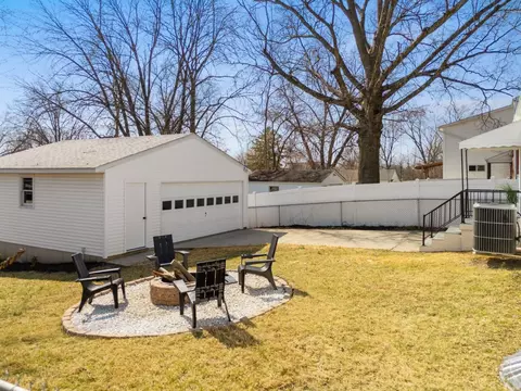 Exterior - 7817 Mapleleaf Dr, Madeira, OH 45243 photo 7 of 11