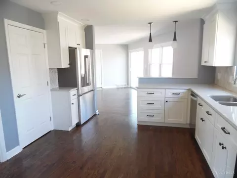 8636 Plainfield Ln, Cincinnati, OH 45236 photo 10