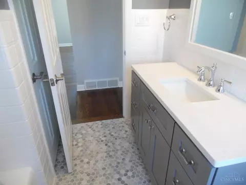8636 Plainfield Ln, Cincinnati, OH 45236 photo 16