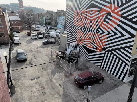 1716 Elm St, Cincinnati, OH 45202