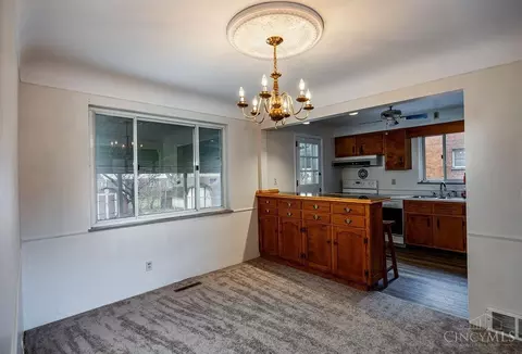 Dining - 1170 Tassie Ln, Cincinnati, OH 45231 photo 1 of 2