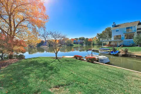 Exterior - 8475 Sunfish Ln, Maineville, OH 45039 photo 6 of 9