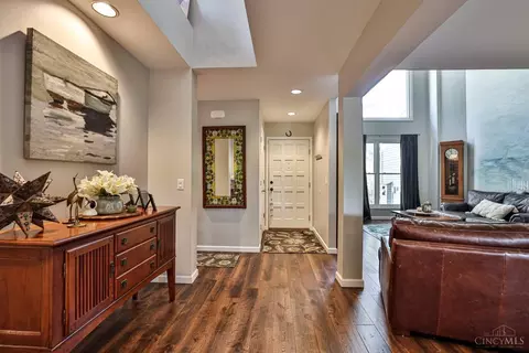 Entry Way - 8475 Sunfish Ln, Maineville, OH 45039 photo 1 of 2