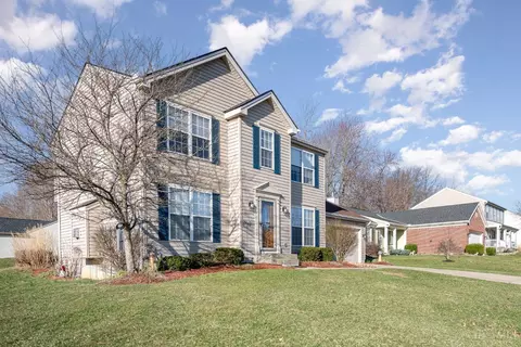 1559 Thornberry Rd, Amelia, OH 45102