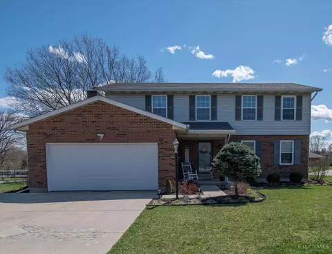 8136 Surrey Brook Pl, West Chester, OH 45069