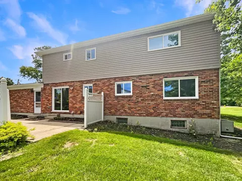 Exterior - 2920 Stanwin Pl, Evendale, OH 45241 photo 2 of 4