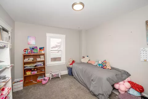 Bedroom - 948 Kirbert Ave, Cincinnati, OH 45205 photo 2 of 9