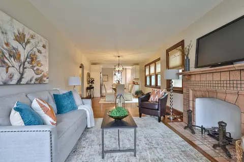 Living - 3069 Penrose Pl, Cincinnati, OH 45211 photo 1 of 5