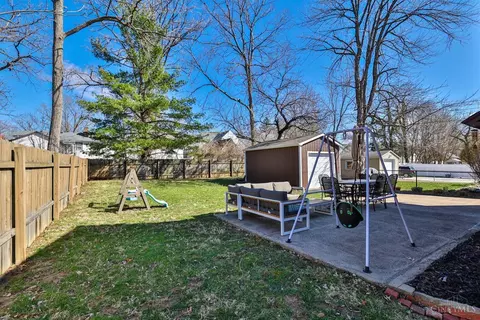 Exterior - 3916 Oak Ave, Silverton, OH 45236 photo 7 of 8