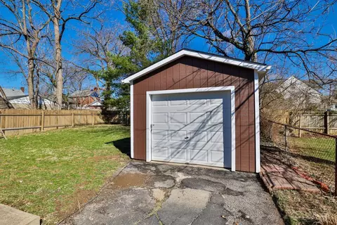 Exterior - 3916 Oak Ave, Silverton, OH 45236 photo 8 of 8