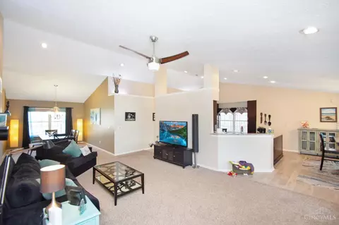 6655 Spring Arbor Dr, Mason, OH 45040 photo 8