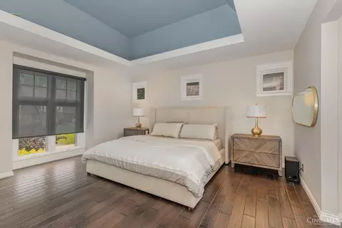 Bedroom - 3918 Devonshire Dr, Cincinnati, OH 45226 photo 3 of 6
