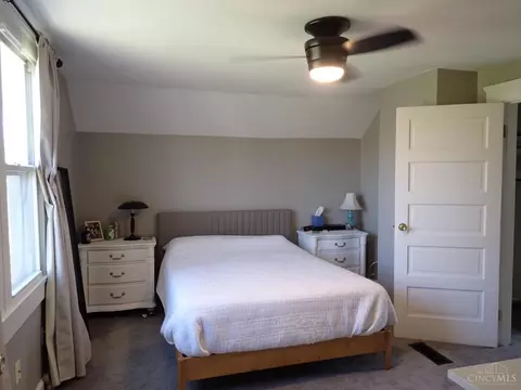 Bedroom - 4406 Galbraith Rd, Cincinnati, OH 45236 photo 1 of 3