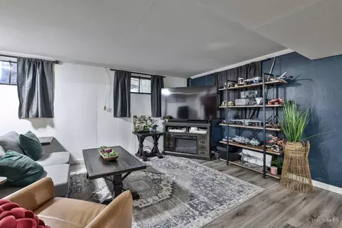Living - 9215 Coogan Dr, Cincinnati, OH 45231 photo 4 of 4