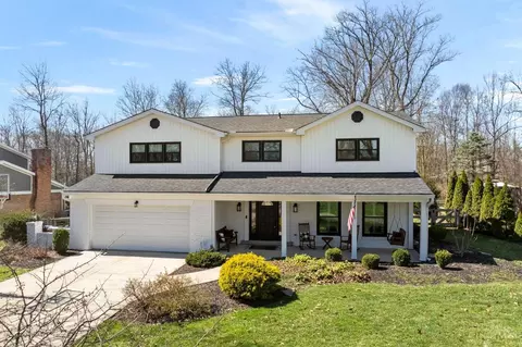 10713 Wellerwoods Dr, Montgomery, OH 45242