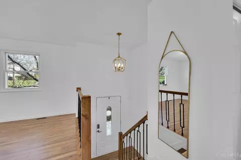 Entry Way - 12030 Mill Rd, Cincinnati, OH 45240 photo 2 of 4