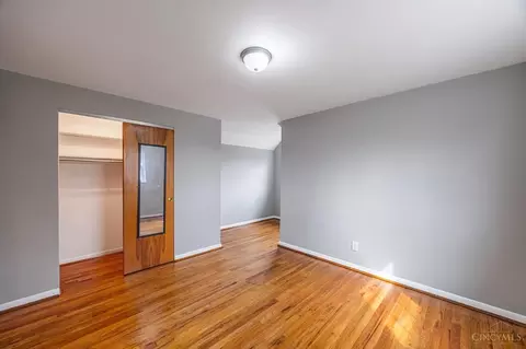 Bedroom - 3281 Dunn Ct, Cincinnati, OH 45238 photo 6 of 10