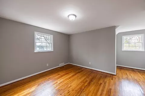 Bedroom - 3281 Dunn Ct, Cincinnati, OH 45238 photo 8 of 10