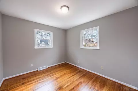 Bedroom - 3281 Dunn Ct, Cincinnati, OH 45238 photo 1 of 10
