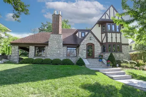 749 Red Bud Ave, Cincinnati, OH 45229