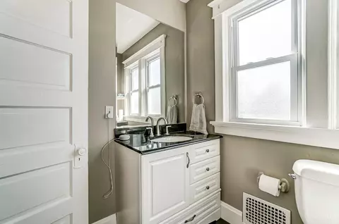 Bath - 4231 Galbraith Rd, Deer Park, OH 45236 photo 2 of 3