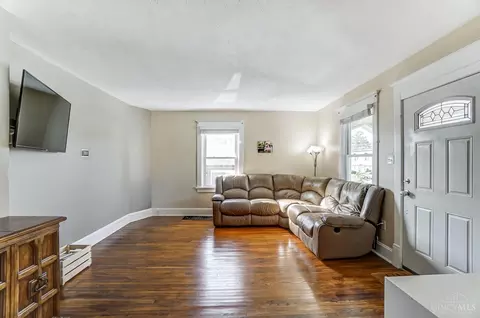Living - 4231 Galbraith Rd, Deer Park, OH 45236 photo 1 of 1