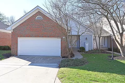 1093 Wittshire Ln, Cincinnati, OH 45255