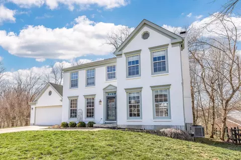 1176 Forest Run Dr, Batavia, OH 45103