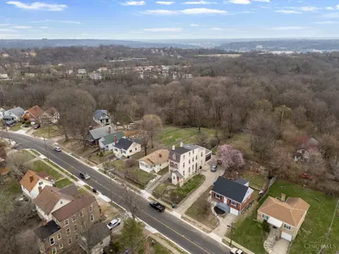 View/Area - 3210 Cavanaugh Ave, Cincinnati, OH 45211 photo 2 of 4