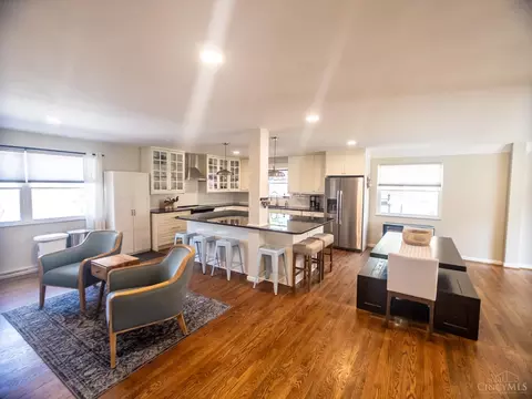 Kitchen - 10141 Lochcrest Dr, Cincinnati, OH 45231 photo 2 of 2
