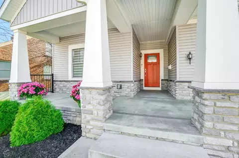 4841 Laurel Ave, Blue Ash, OH 45242 photo 2