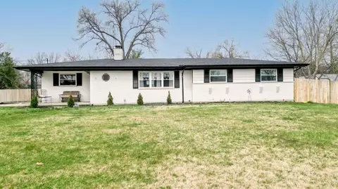818 Wards Corner Rd, Loveland, OH 45140