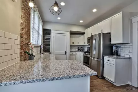 6120 Alpha St, Cincinnati, OH 45227 photo 12