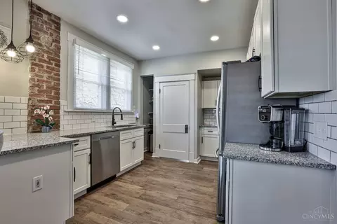 6120 Alpha St, Cincinnati, OH 45227 photo 11