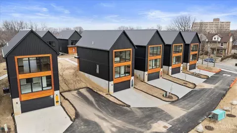 3541 Eden Ave, Cincinnati, OH 45229 photo 2