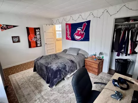 Bedroom - 2314 Flora St, Cincinnati, OH 45219 photo 4 of 6