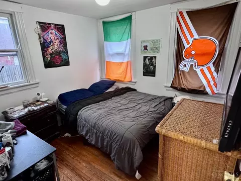 Bedroom - 2314 Flora St, Cincinnati, OH 45219 photo 5 of 6