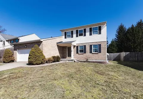 512 Teakwood Pl, Trenton, OH 45067