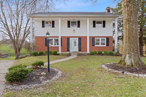6052 Shelrich Ct, Cincinnati, OH 45247