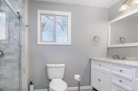 Bath - 1920 Compton Rd, Mount Healthy, OH 45231 photo 2 of 3