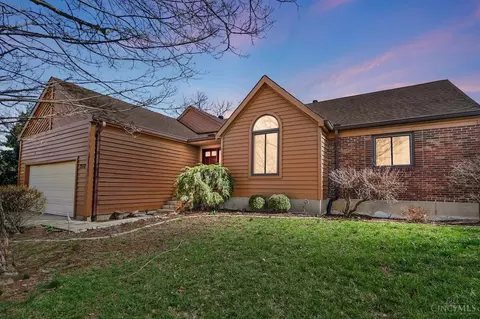 7510 Fairwayglen Dr, Cincinnati, OH 45248