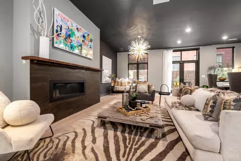 Living - 413 Plum St, Cincinnati, OH 45202 photo 6 of 6
