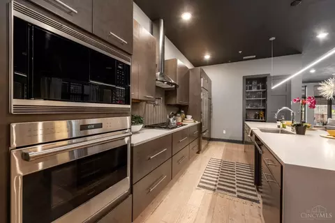 Kitchen - 413 Plum St, Cincinnati, OH 45202 photo 1 of 4