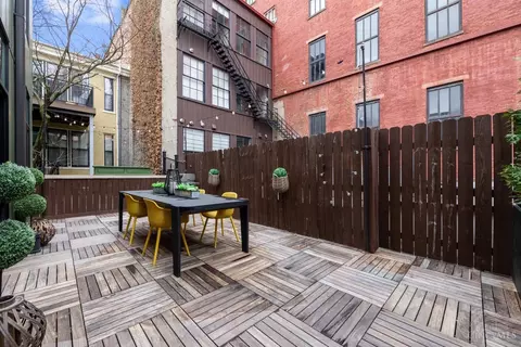 Exterior - 413 Plum St, Cincinnati, OH 45202 photo 3 of 8