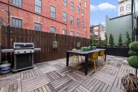 Exterior - 413 Plum St, Cincinnati, OH 45202 photo 2 of 8